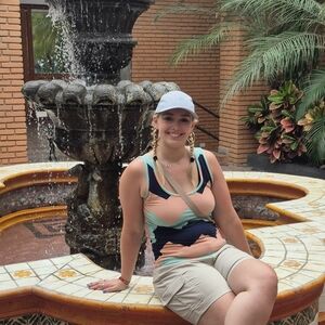 Meet your Posher, Micaela